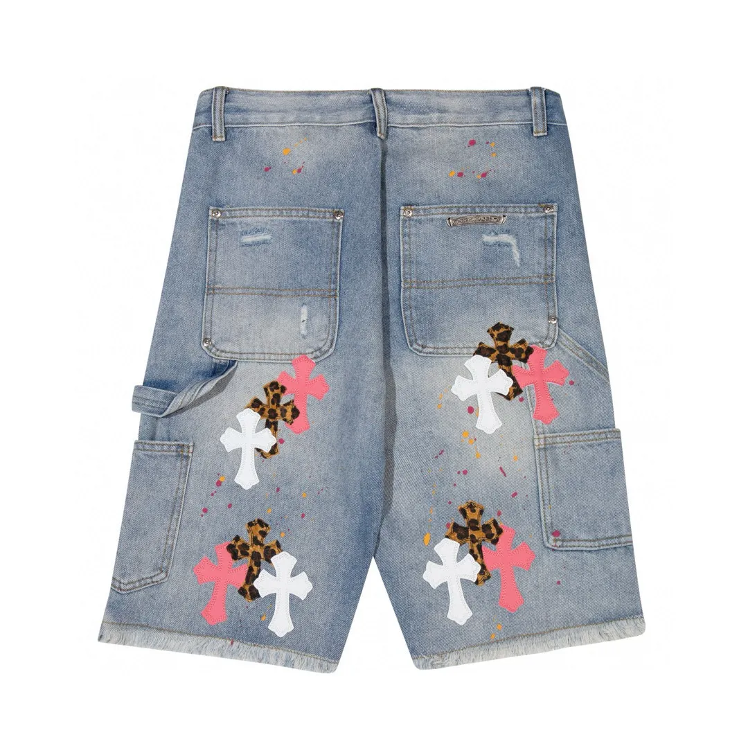 P220 Style Number: H472 Chrome Hearts CH Chrome Hearts Heavy Industry Damaged High Street Denim Shorts exude unruly personality and unique charm. Every wear and tear is carefully designed to present a unique artistic feel. Made of imported denim fabric, which has undergone heavy industrial washing and destruction treatment, the trousers show a super cool effect on the upper body, allowing you to dominate the fashion stage.  This is more than just a pair of jeans, it is an expression of attitude. With its unique design concept and ultimate pursuit of details, Croxin breaks traditional boundaries and defines the jeans trend in the new era. The trousers are made of double-layer woven fabric and matched with customized hardware, showing an incomparably beautiful and unique style, making every wearer the focus of fashion. Imported denim fabric, super heavy-duty washed and damaged, the upper body is super cool! Customized hardware, incomparably good-looking model. The production process is difficult. It has a high-street feel. Color: Gray Size: S M L XL